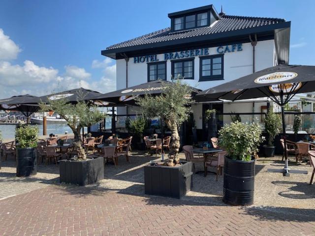 Havenhotel At Sea Texel Oudeschild Exterior photo