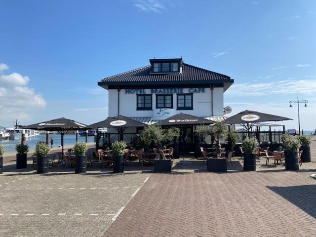 Havenhotel At Sea Texel Oudeschild Exterior photo