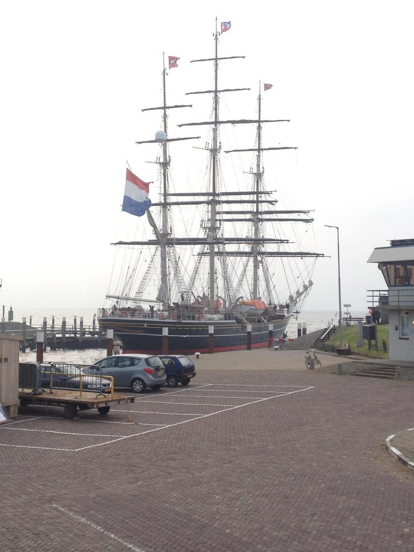 Havenhotel At Sea Texel Oudeschild Exterior photo