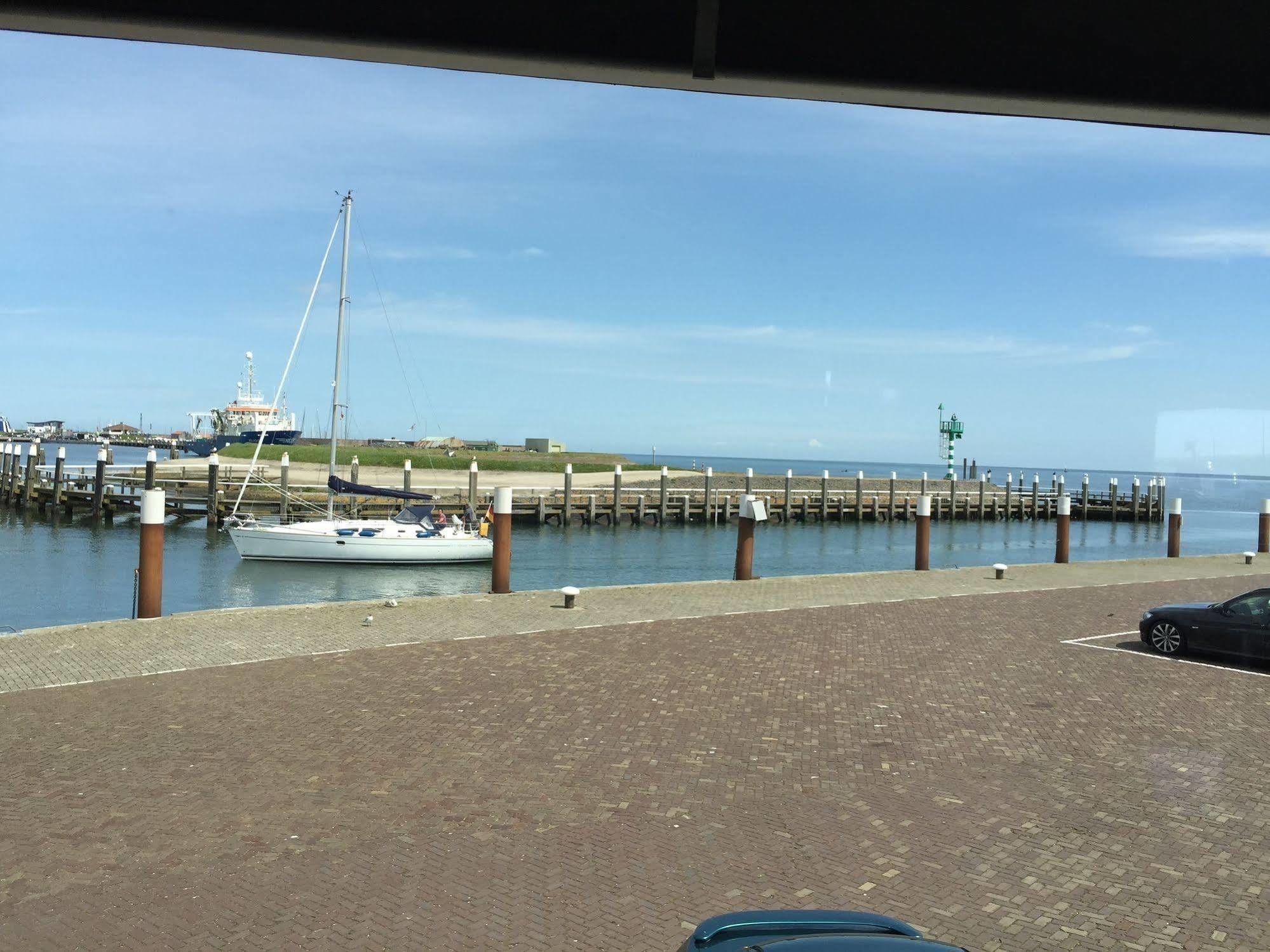 Havenhotel At Sea Texel Oudeschild Exterior photo